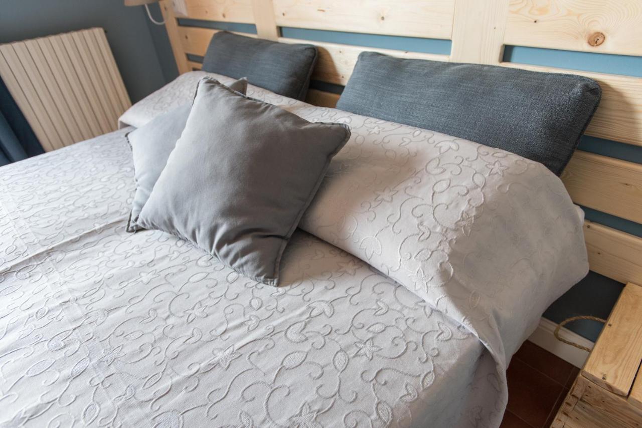 Albergo La Genzianella Miasino Bagian luar foto