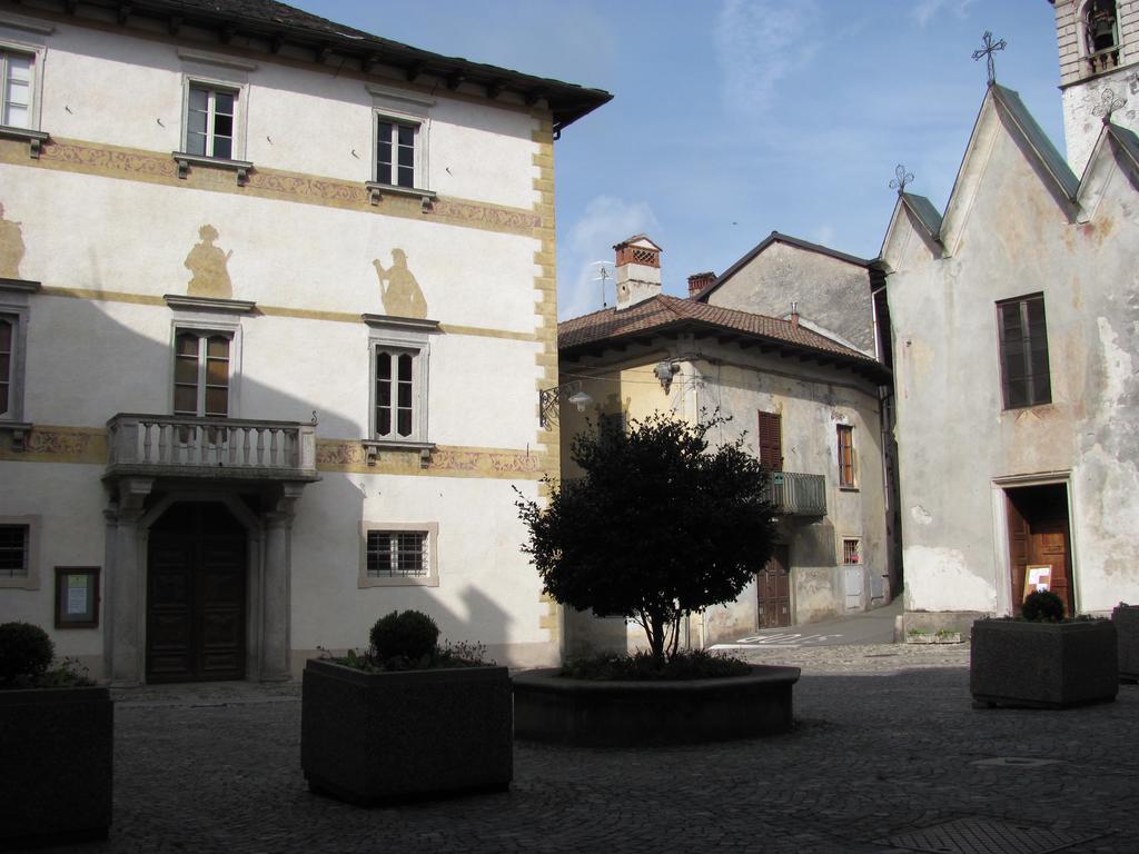 Albergo La Genzianella Miasino Bagian luar foto